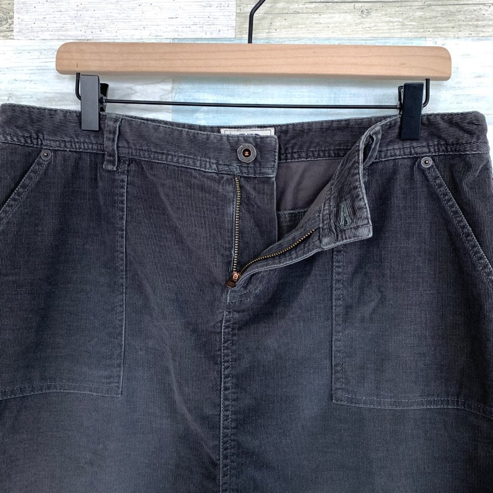 SOLD The North Face Corduroy Utility Skirt Gray - Picture 3 of 7